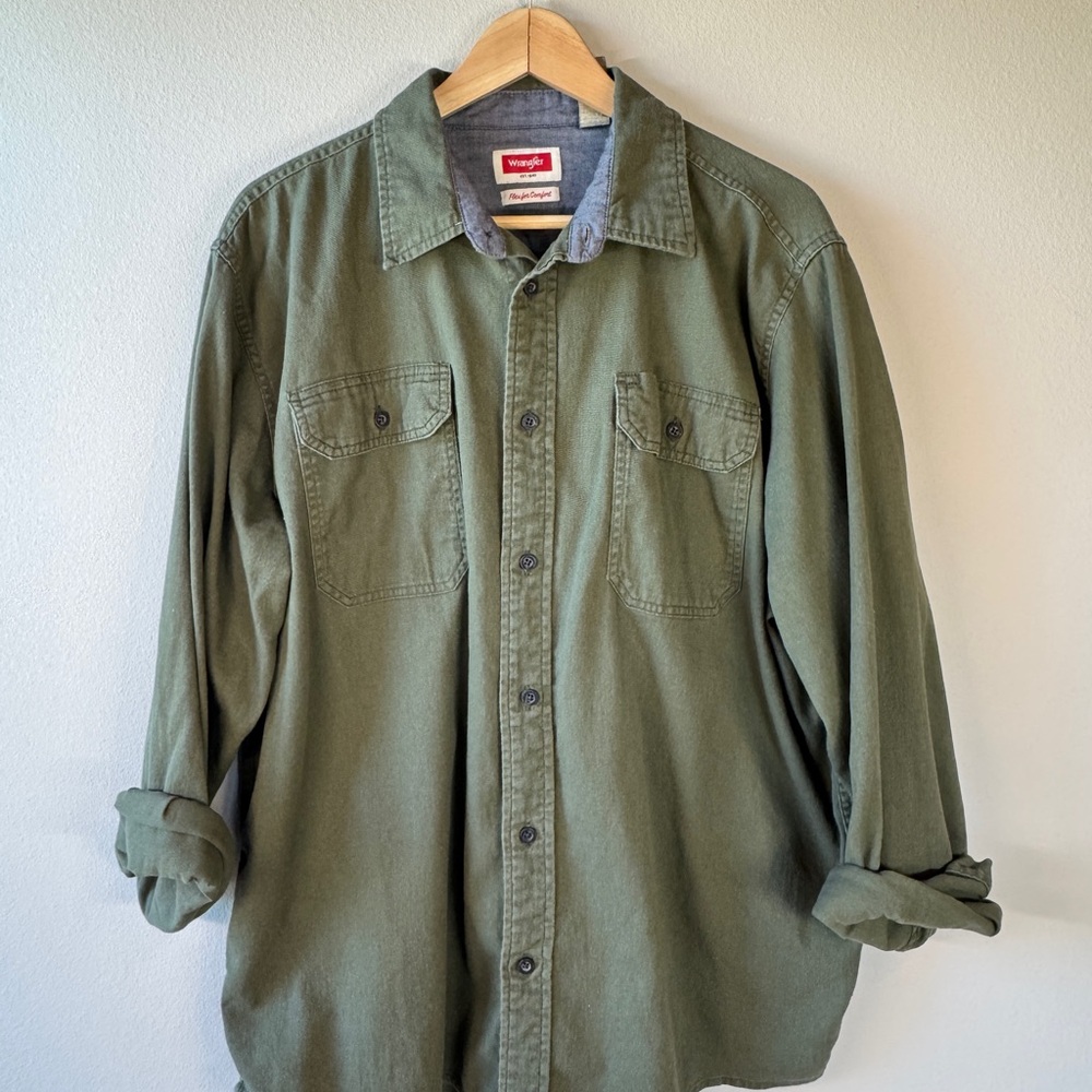Wrangler Olive Green Button-Up Shirt